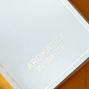 Clinique Aromatics in White
